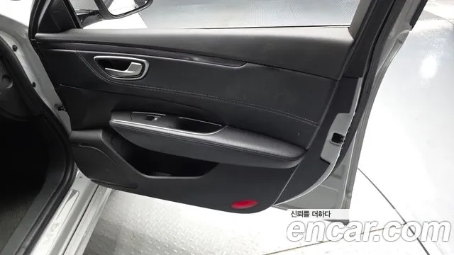 Renault SM6 2016 thumb 4