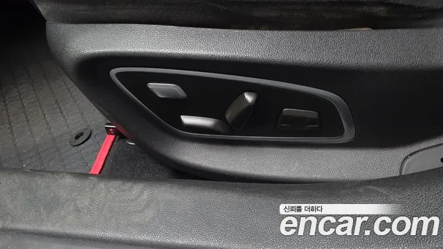 Renault SM6 2016 thumb 5