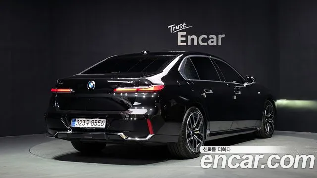BMW 7 серии 2025 thumb 4
