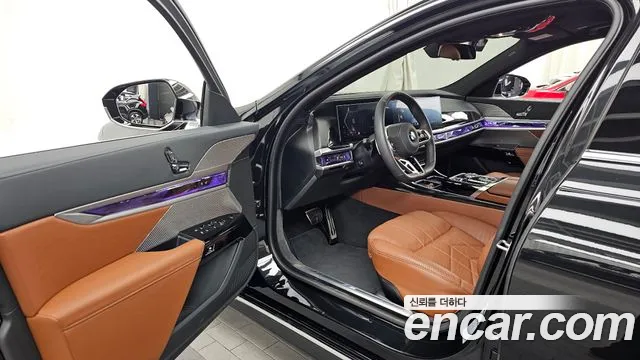 BMW 7 серии 2025 thumb 2