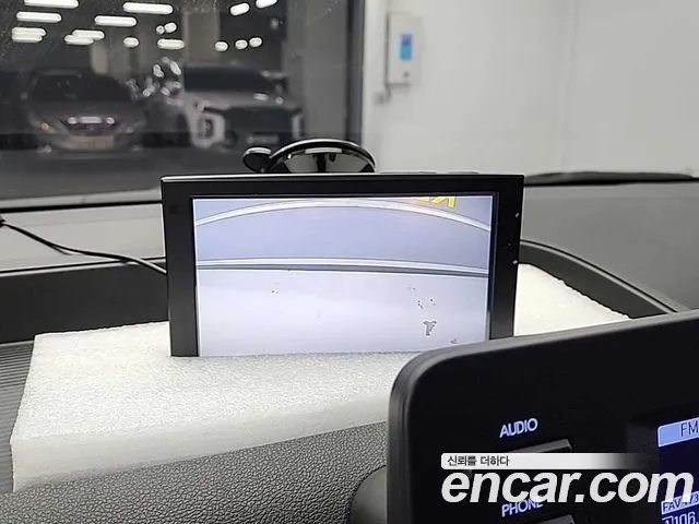 Hyundai Staria 2022 thumb 8