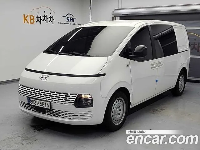 Hyundai Staria 2022 thumb 2