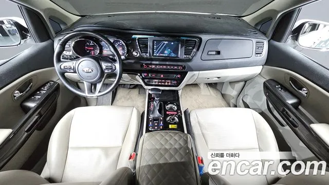 Kia Carnival 2020 thumb 7