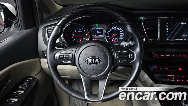 Kia Carnival 2020 thumb 5