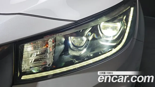 Kia Carnival 2020 thumb 6