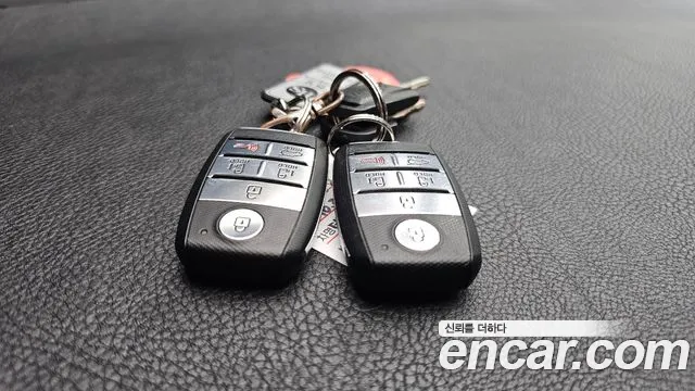 Kia Carnival 2020 thumb 2