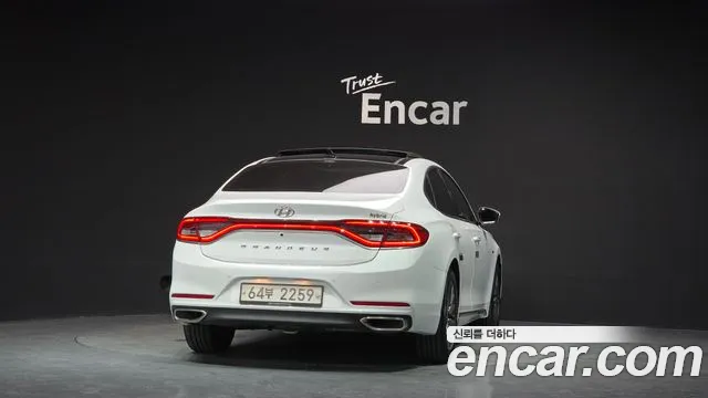 Hyundai Grandeur 2017 thumb 8