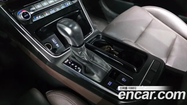 Hyundai Grandeur 2017 thumb 10