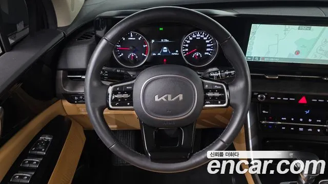 Kia Carnival 2023 thumb 2