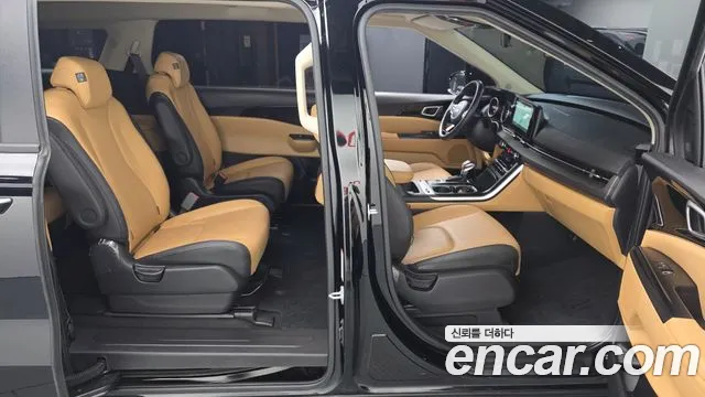 Kia Carnival 2023 thumb 10