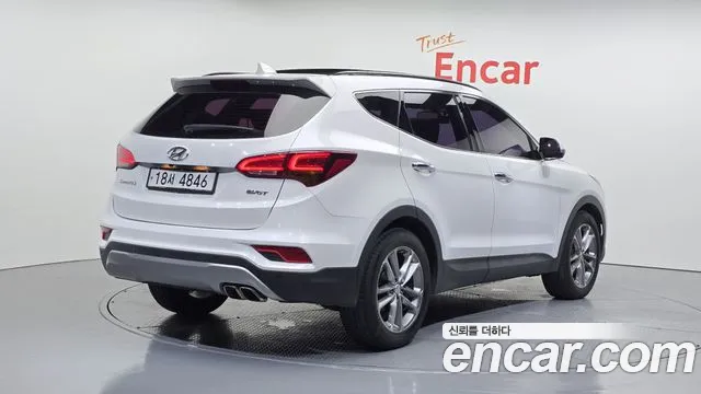 Hyundai Santafe 2016 thumb 8