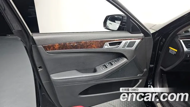 Hyundai Genesis 2016 thumb 9