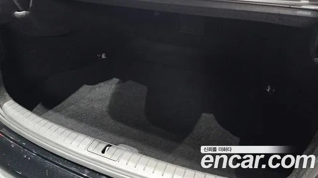 Hyundai Genesis 2016 thumb 12