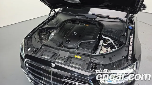 Mercedes-Benz S-Class 2022 thumb 12