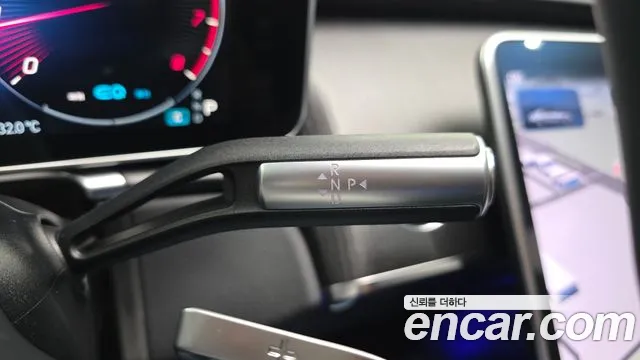 Mercedes-Benz S-Class 2022 thumb 10