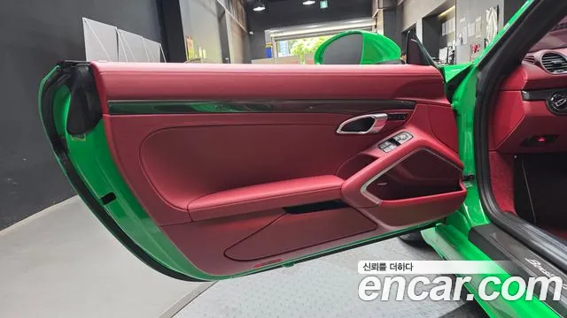 Porsche 718 Boxster 2023 thumb 12