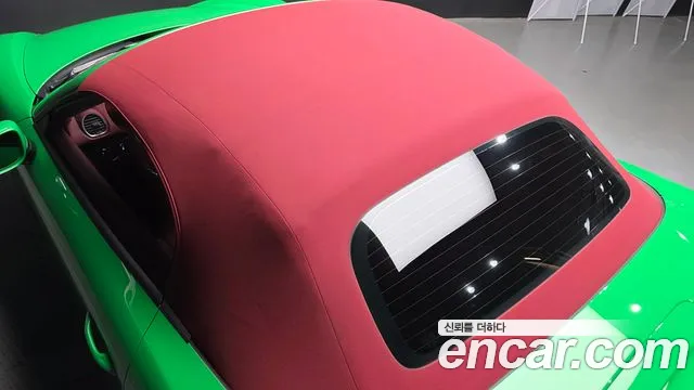 Porsche 718 Boxster 2023 thumb 3