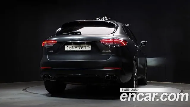 Maserati Levante 2017 thumb 3