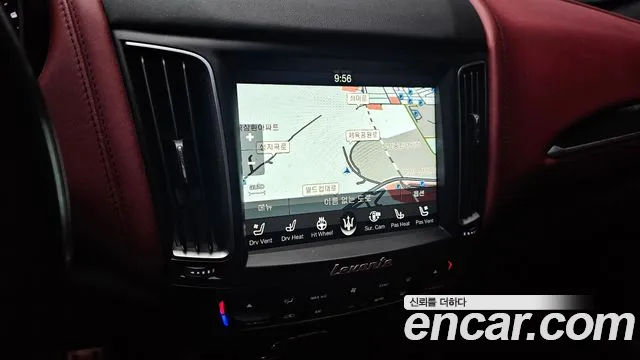 Maserati Levante 2017 thumb 4