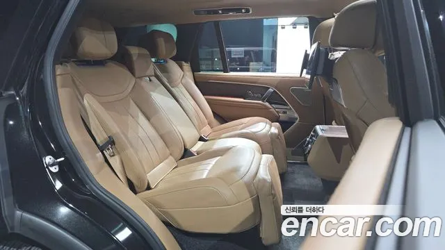 Land Rover Range Rover 2023 thumb 3