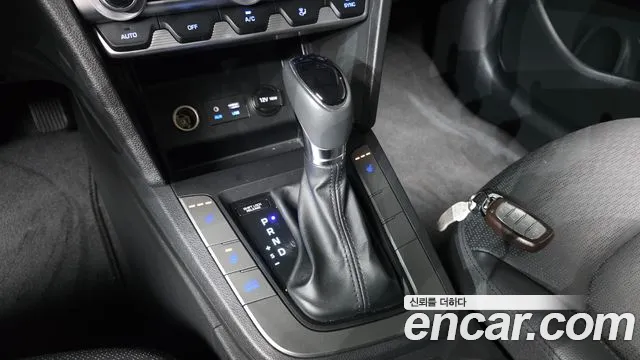 Hyundai Avante 2019 thumb 3