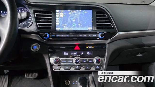Hyundai Avante 2019 thumb 9