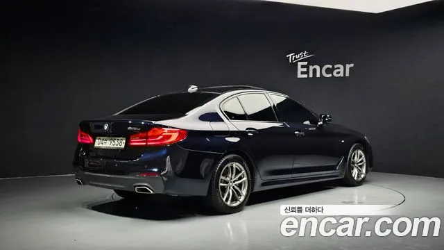 BMW 5 серии 2018 thumb 10