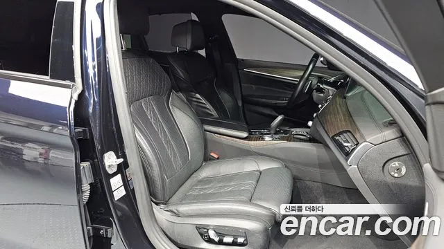 BMW 5 серии 2018 thumb 7