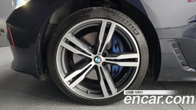 BMW 6 серии Gran Turismo 2021 thumb 6