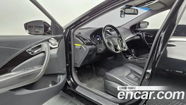 Hyundai Grandeur 2013 thumb 9