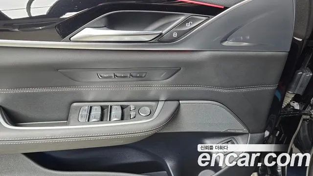 BMW 6 серии Gran Turismo 2023 thumb 12