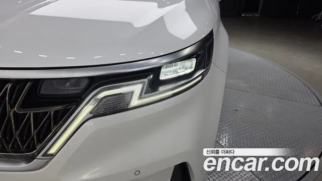 Kia Carnival 2021 thumb 6