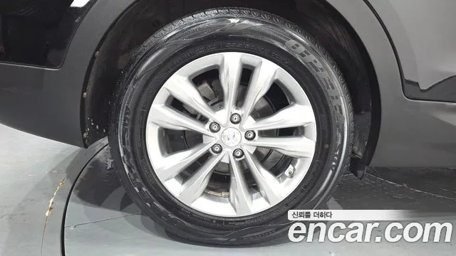 Hyundai Santafe 2016 thumb 6