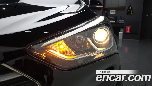 Hyundai Santafe 2016 thumb 8