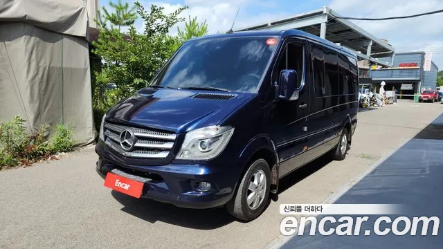 Mercedes-Benz Sprinter 2018 thumb 12