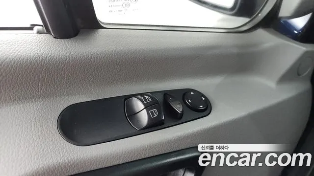 Mercedes-Benz Sprinter 2018 thumb 3