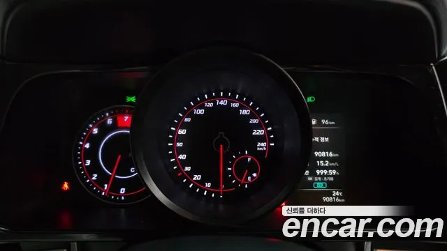 Hyundai Elantra 2022 thumb 4