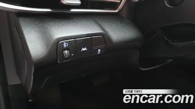 Hyundai Elantra 2022 thumb 12