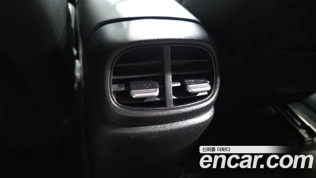 Hyundai Elantra 2022 thumb 3