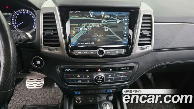 KGM Rexton 2019 thumb 6