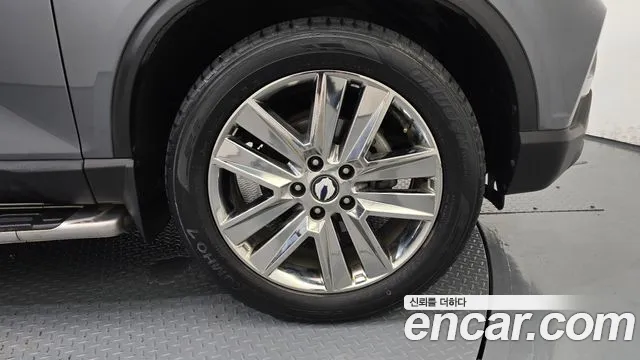 KGM Rexton 2019 thumb 11