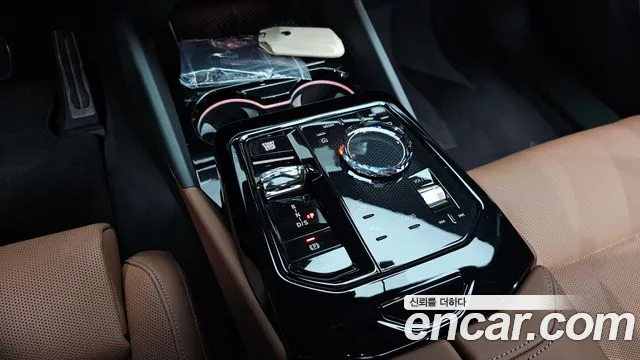 BMW 5 серии 2025 thumb 12