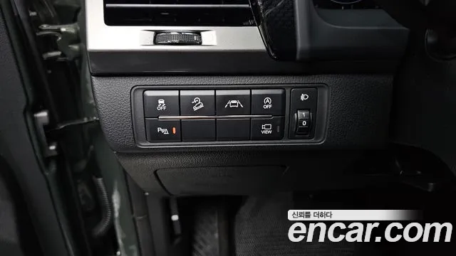 KGM Rexton 2023 thumb 3