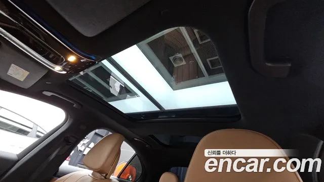 Mercedes-Benz E-Class 2025 thumb 9