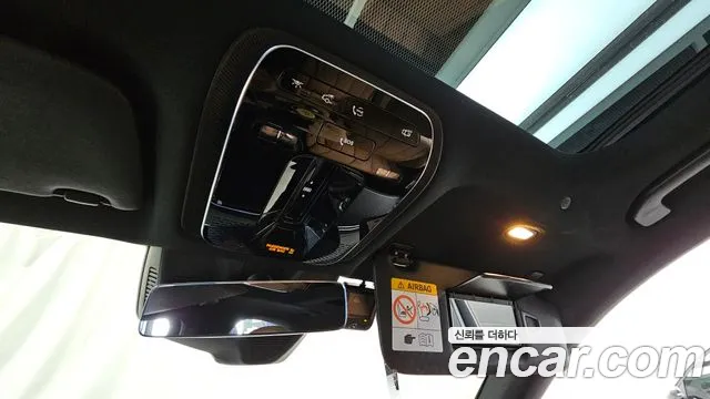 Mercedes-Benz E-Class 2025 thumb 7
