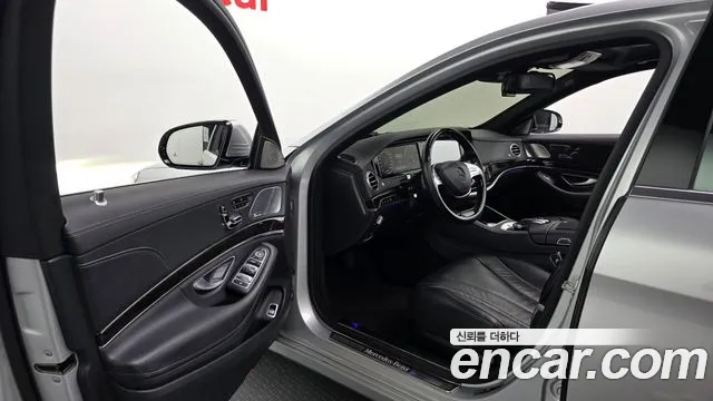 Mercedes-Benz S-Class 2015 thumb 12