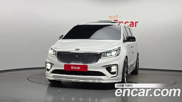 Kia Carnival 2018 thumb 11