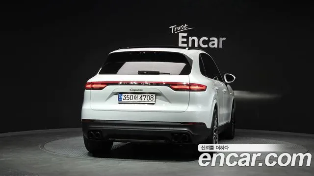 Porsche Cayenne 2022 thumb 6