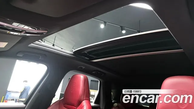 Porsche Cayenne 2022 thumb 4