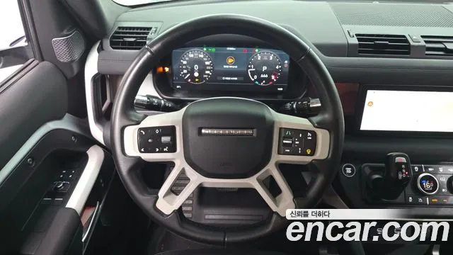 Land Rover Defender 2021 thumb 12